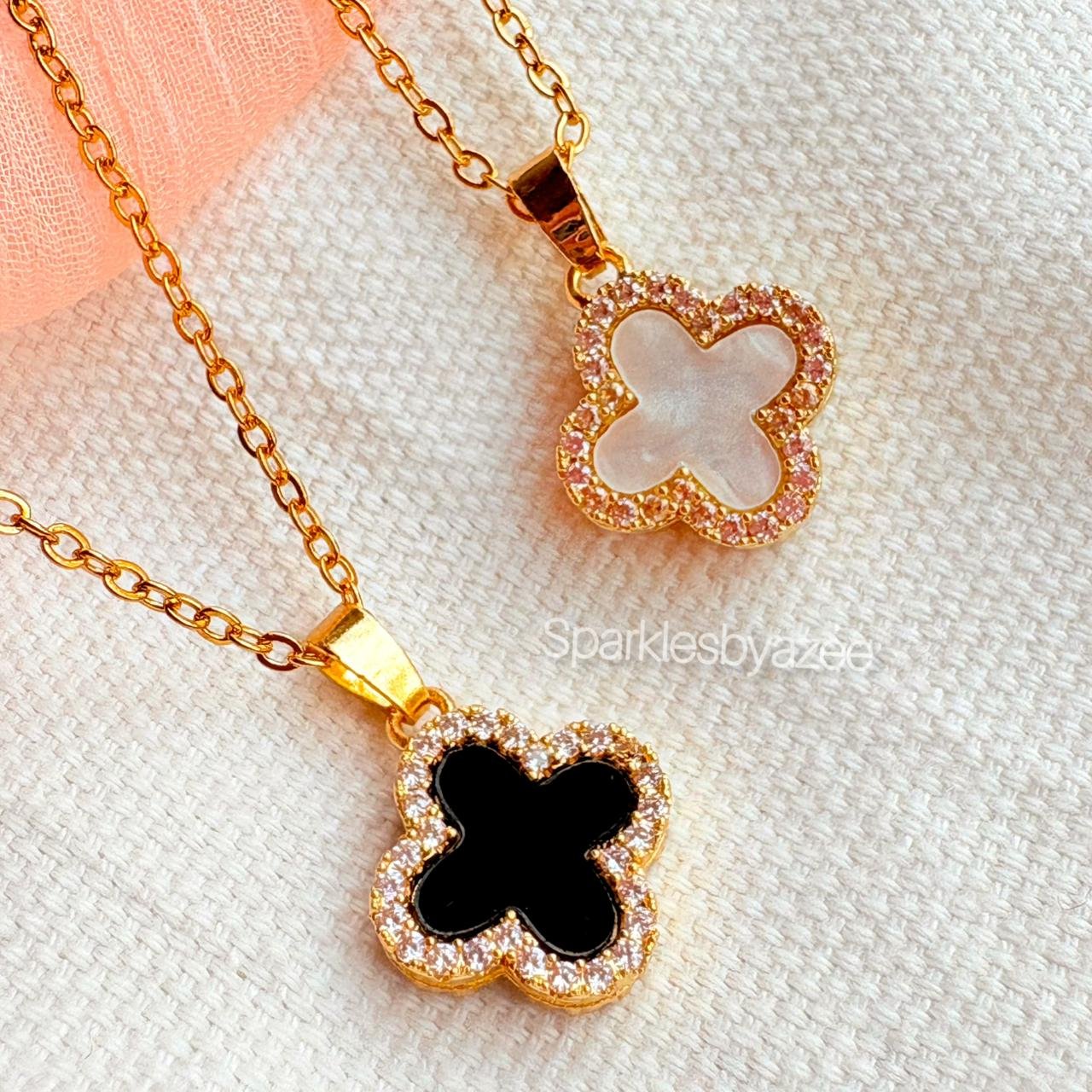  Clover Studed Pendent Dual Colour - Necklace (18K Gold Plated)